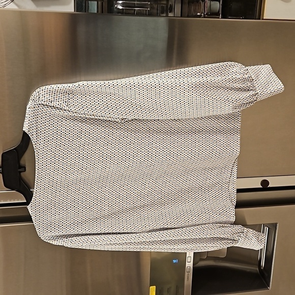 💕NORDSTROM💕 Geometric Print Button Down Blouse ~ White Tan Black Medium M NWT - Picture 4 of 11